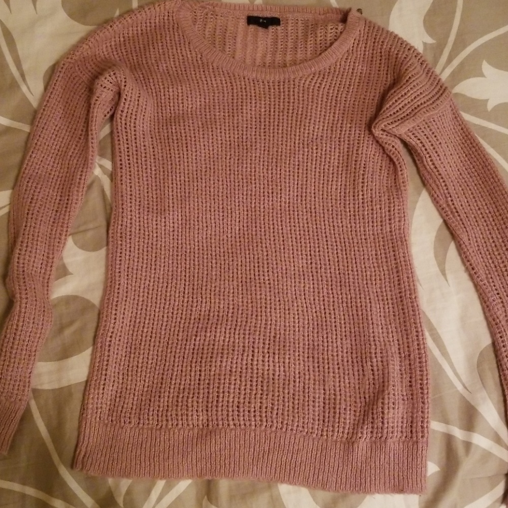 GAP sweater